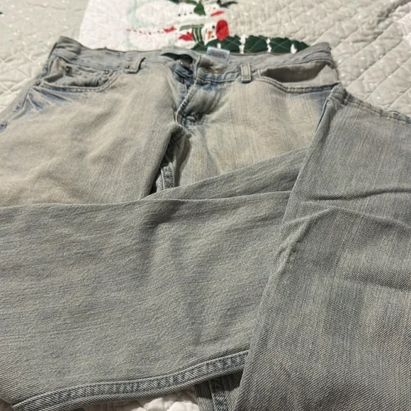 Levi Strauss  & Co. 527 - Picture 5 of 6